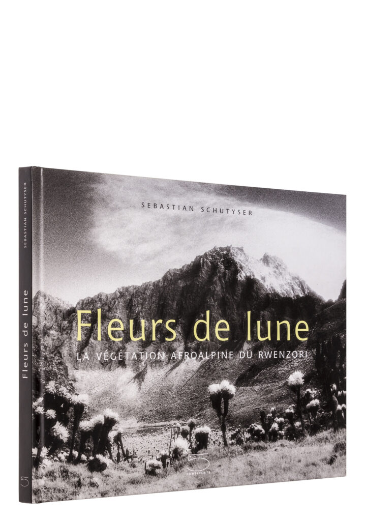 5 Continents Editions_9788874394227_Fleurs de lune_cover